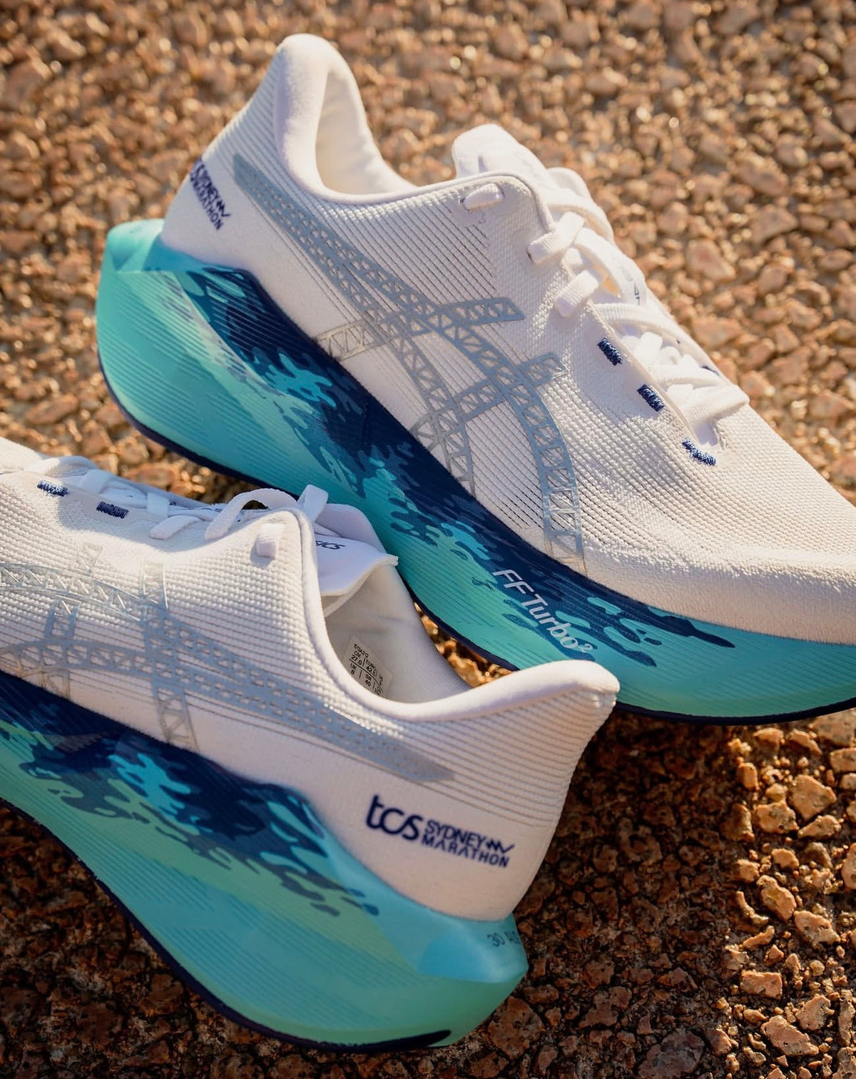 ASICS Novablast 6  TCS Sydney Marathon Edition
